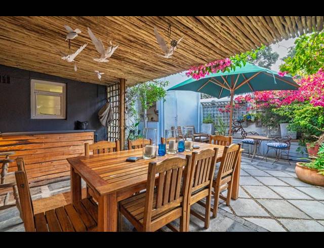 2 BEDROOM TOWNHOUSE FOR SALE IN WYNBERG UPPER